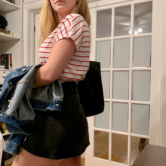 F21 French style crop top - Picture 8 of 11